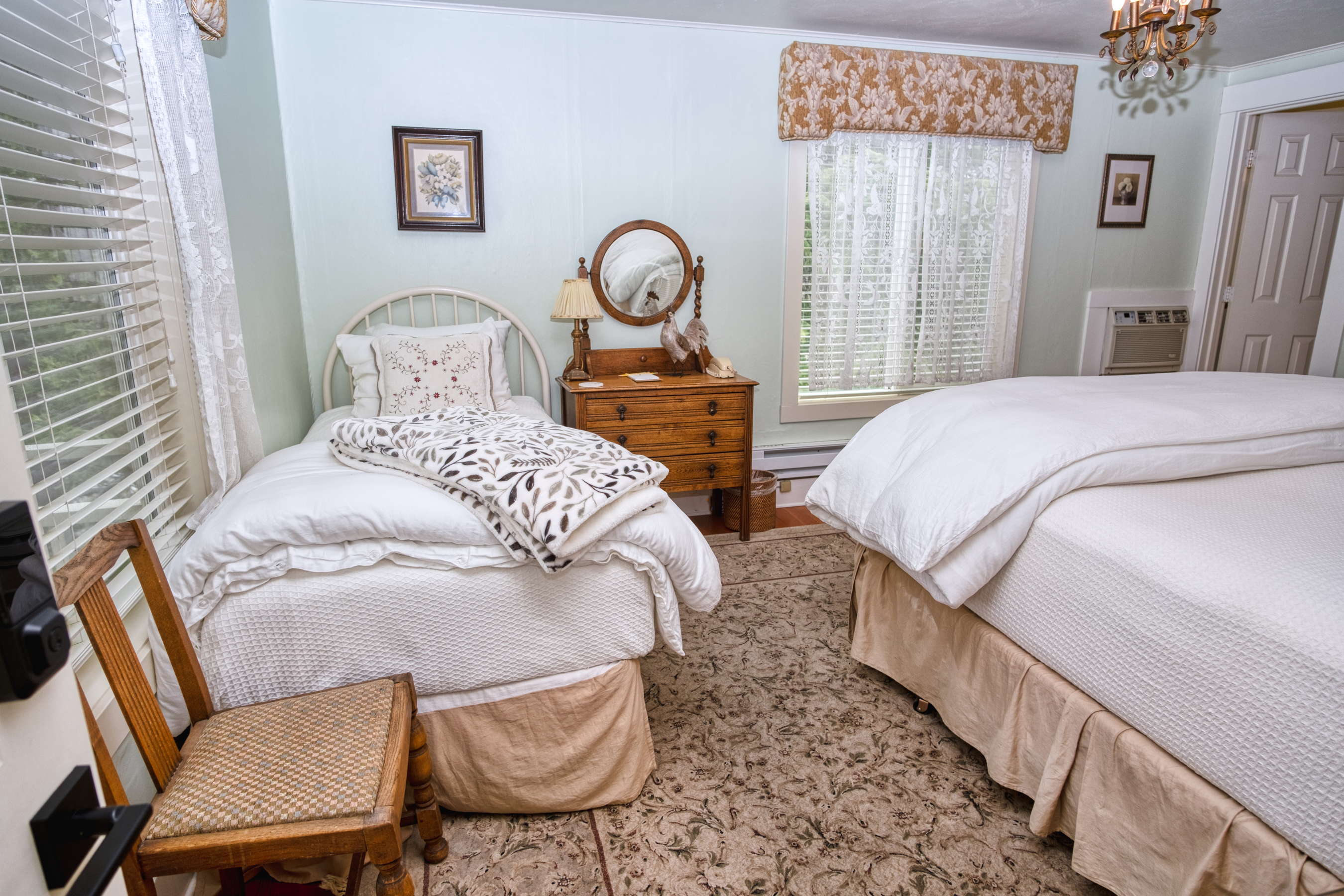  The Cedar Room atCountry Willows Inn & Estate in Ashland, Oregon has a comfortable king size bed. 