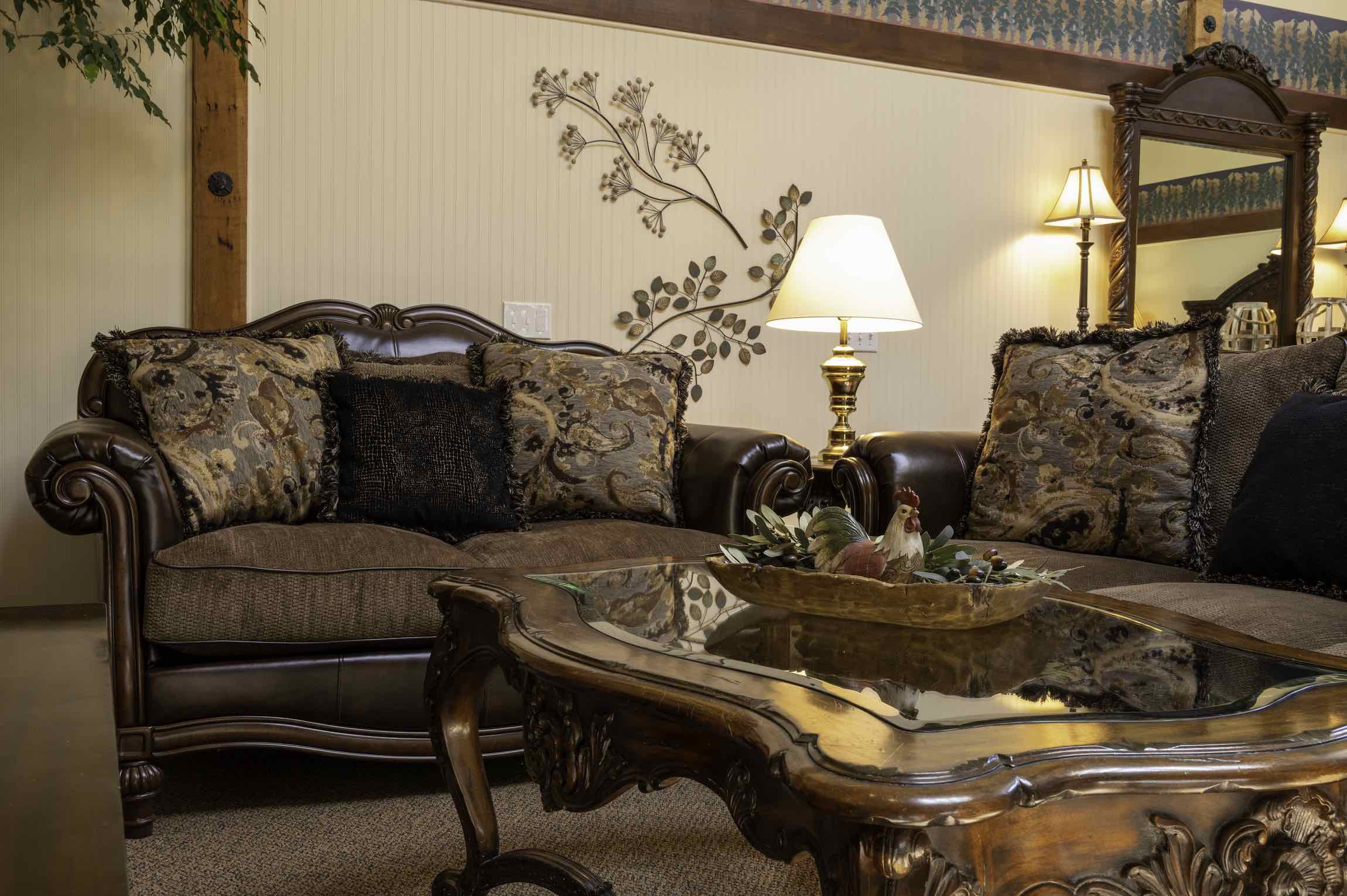  A fireplace warms the living room of the Pine Ridge Suite at Country Willows Inn & Estate in Ashland, Oregon. The Pine Ridge Suite is our largest suite. 